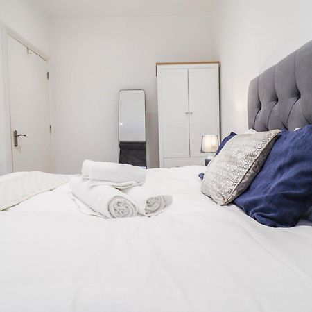 Stylish 1 Bedroom Apartment In Central Londra Esterno foto